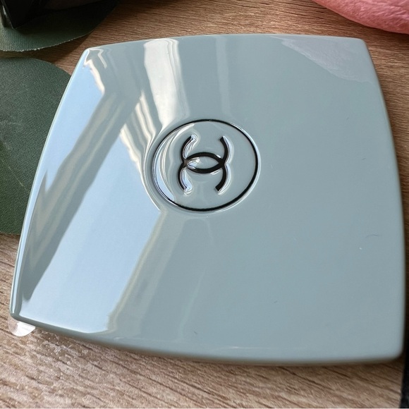 Chanel GREEN Mirror Double Facettes   ~NEW~  Limited Edition - Picture 3 of 12